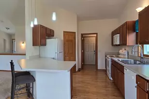 34 S Wyler Dr, Janesville, WI 53536 - Photo 4