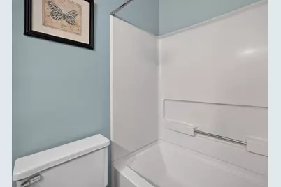 W168N11065  Ashbury Cir #8, Germantown, WI 53022 - Photo 20