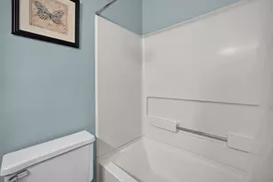 W168N11065 Ashbury Cir, Germantown, WI 53022 - Photo 20