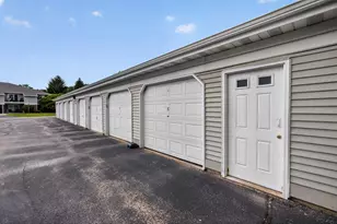 W168N11065 Ashbury Cir, Germantown, WI 53022 - Photo 22
