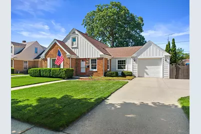 804  Florence Ave, Racine, WI 53402 - Photo 1