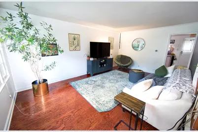 4918 N Shoreland Ave, Whitefish Bay, WI 53217 - Photo 4