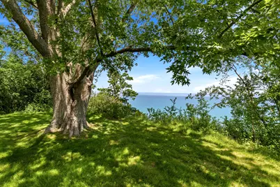 11272 N Lakeview Pl, Mequon, WI 53092 - Photo 42