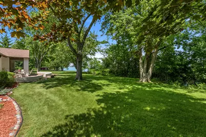 11272 N Lakeview Pl, Mequon, WI 53092 - Photo 40