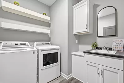 10163 S Woodside Ct, Franklin, WI 53132 - Photo 22
