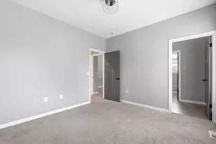 10163 S Woodside Ct, Franklin, WI 53132 - Photo 36