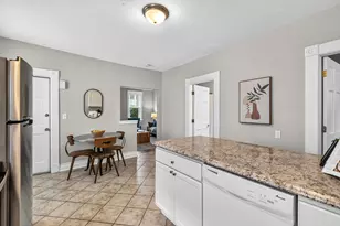 810 E Lincoln Ave, Milwaukee, WI 53207 - Photo 6