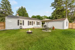 W59N777 Highwood Dr, Cedarburg, WI 53012 - Photo 20