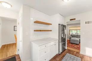 W59N777 Highwood Dr, Cedarburg, WI 53012 - Photo 8