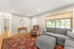 W59N777 Highwood Dr, Cedarburg, WI 53012 - Photo 4