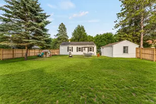 W59N777 Highwood Dr, Cedarburg, WI 53012 - Photo 18