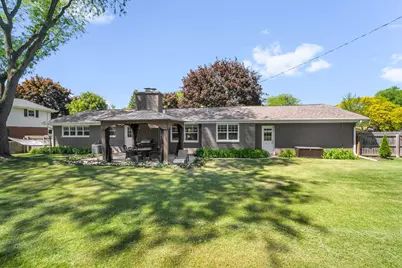 N97W15817  Burr Oak Rd, Germantown, WI 53022 - Photo 26