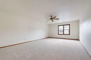 206 Bur Oak Ln, Grafton, WI 53024 - Photo 12
