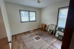 238 Lincoln Dr, West Bend, WI 53095 - Photo 14