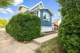 2202 S 68th St, West Allis, WI 53219 - Photo 22