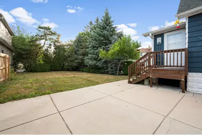 2202 S 68th St, West Allis, WI 53219 - Photo 24