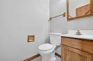 6520 N 54th St, Milwaukee, WI 53223 - Photo 16