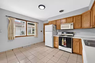 6520 N 54th St, Milwaukee, WI 53223 - Photo 8