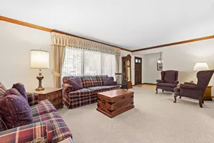 4972 S 65th St, Greenfield, WI 53220 - Photo 16