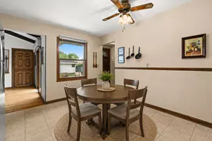 4972 S 65th St, Greenfield, WI 53220 - Photo 10