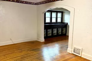 1313 N 38th St, Milwaukee, WI 53208 - Photo 10