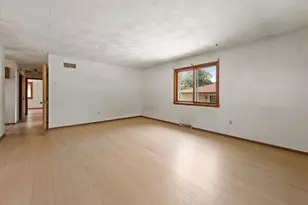 6083 S 20th St, Milwaukee, WI 53221 - Photo 2