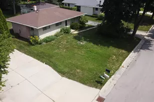 3412 W Wanda Ave, Milwaukee, WI 53221 - Photo 12