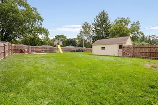 2916 S 104th St, West Allis, WI 53227 - Photo 22