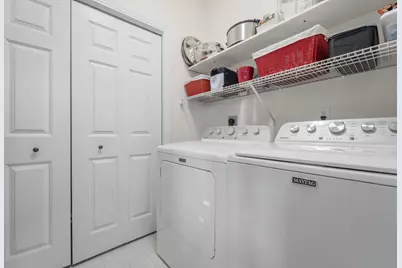 691 W Dekora St #Unit E, Saukville, WI 53080 - Photo 14