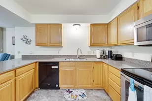 1926 Parknoll Ln, Port Washington, WI 53074 - Photo 10