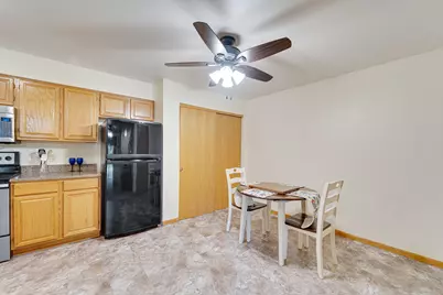 1926  Parknoll Ln, Port Washington, WI 53074 - Photo 8