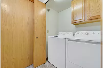 1926  Parknoll Ln, Port Washington, WI 53074 - Photo 16