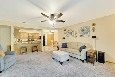 1926  Parknoll Ln, Port Washington, WI 53074 - Photo 4