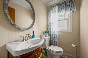 10105 W Terra Ave, Milwaukee, WI 53224 - Photo 10