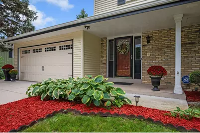 10105 W Terra Ave, Milwaukee, WI 53224 - Photo 2