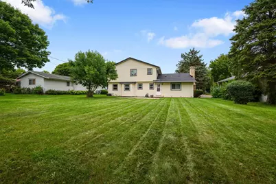 10105 W Terra Ave, Milwaukee, WI 53224 - Photo 18
