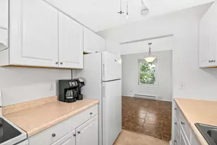10625 N Ivy Ct, Mequon, WI 53092 - Photo 12