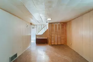 5751 N Dexter Ave, Glendale, WI 53209 - Photo 10