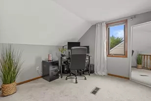 2526 S 70th St, Milwaukee, WI 53219 - Photo 18