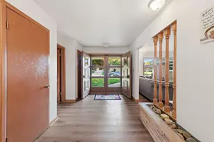 409 Parkway Dr, South Milwaukee, WI 53172 - Photo 2