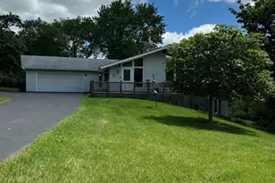 S49W34165 Ridgeway Dr, Ottawa, WI 53118 - Photo 2