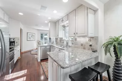 N75W13792  Appleton Ave #2A, Menomonee Falls, WI 53051 - Photo 8