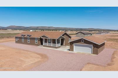 26407 N Cabernet Lane, Paulden, AZ 86334 - Photo 1