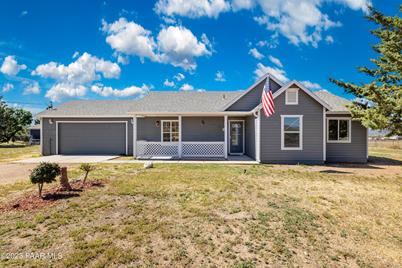 815 W Ahonen Road #4, Paulden, AZ 86334 - Photo 1