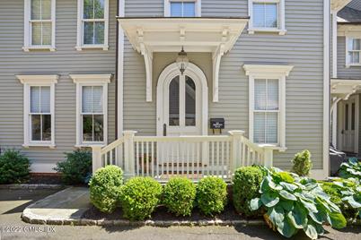 81 Sherwood Place #D - Photo 1