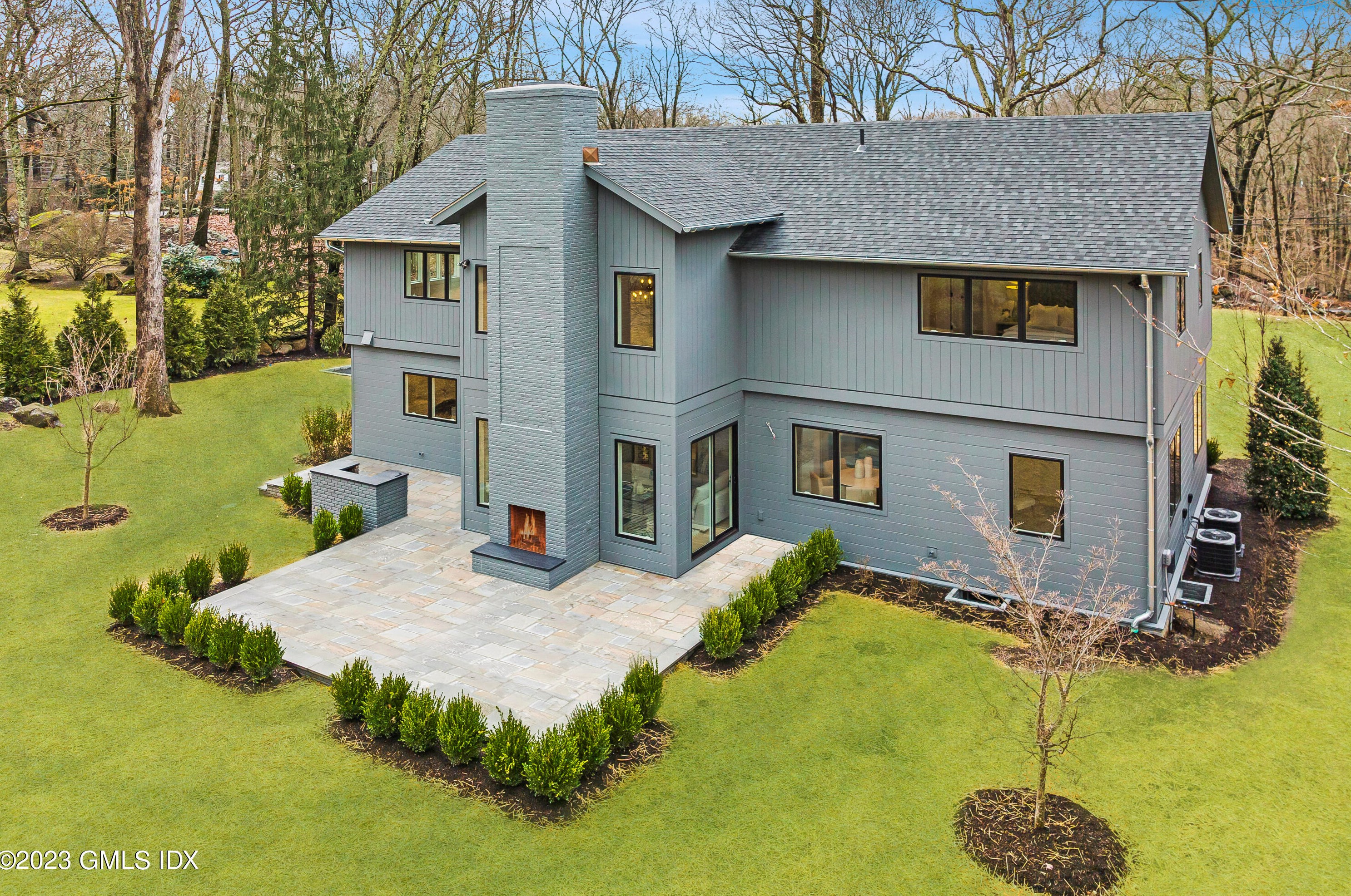 261 Cognewaugh Rd, Cos Cob, CT 06807 exterior