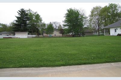 328 Deerfield Drive - Photo 1