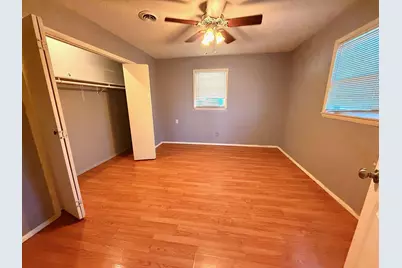 107 W Main Street, Earlville, IL 62932 - Photo 10