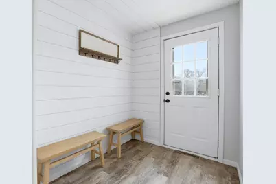 501 S 3rd Street, Colona, IL 61241 - Photo 4