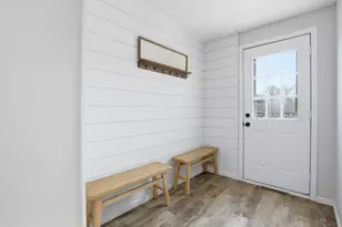 501 S 3rd St, Colona, IL 61241 - Photo 4